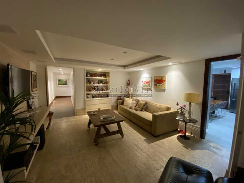 Conheça VISTA PARCIAL SALÃO do imóvel - Apartamento 4 quartos à venda Leme, Rio de Janeiro - R$ 6.500.000 - GIAP40380 - 4 VISTA PARCIAL SALÃO - Apartamento 4 quartos à venda Leme, Rio de Janeiro - R$ 6.500.000 - GIAP40380 - 4
