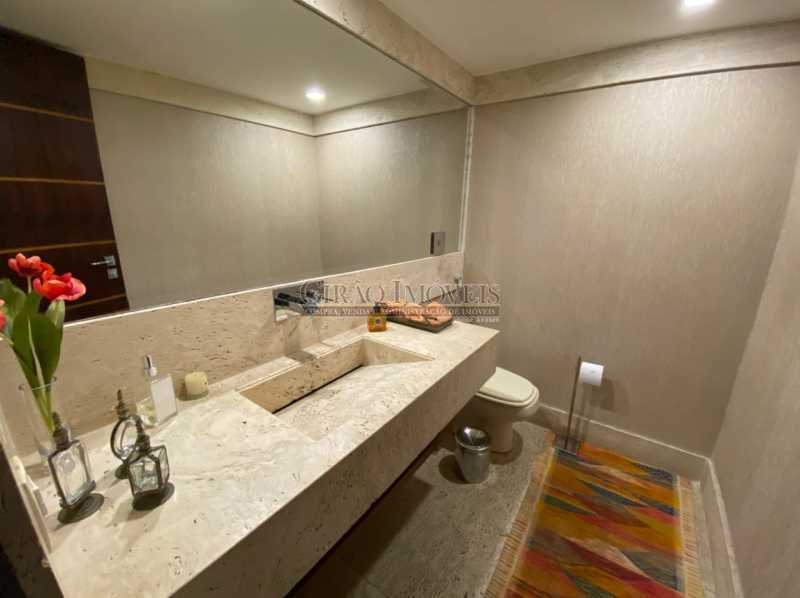 Conheça ESPELHO E BANCADA BANHEIRO do imóvel - Apartamento 4 quartos à venda Leme, Rio de Janeiro - R$ 6.500.000 - GIAP40380 - 14 ESPELHO E BANCADA BANHEIRO - Apartamento 4 quartos à venda Leme, Rio de Janeiro - R$ 6.500.000 - GIAP40380 - 14