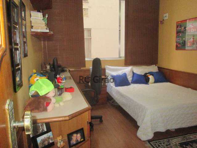 Conheça 11 do imóvel - Frente, andar médio, salão em 3 ambientes, 4 dormitorios, sendo 2 suites, e 1 closet, copacozinha gigante, dependencias completas, mais 2 banheiros sociais, planta de cinema, desafio achar um imovel com 4 banheiros em uma planta confortável, dependencias - GIAP40051 - 12 11 - Frente, andar médio, salão em 3 ambientes, 4 dormitorios, sendo 2 suites, e 1 closet, copacozinha gigante, dependencias completas, mais 2 banheiros sociais, planta de cinema, desafio achar um imovel com 4 banheiros em uma planta confortável, dependencias - GIAP40051 - 12