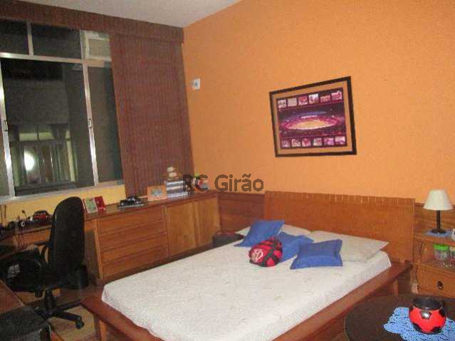 Conheça 13 do imóvel - Frente, andar médio, salão em 3 ambientes, 4 dormitorios, sendo 2 suites, e 1 closet, copacozinha gigante, dependencias completas, mais 2 banheiros sociais, planta de cinema, desafio achar um imovel com 4 banheiros em uma planta confortável, dependencias - GIAP40051 - 14 13 - Frente, andar médio, salão em 3 ambientes, 4 dormitorios, sendo 2 suites, e 1 closet, copacozinha gigante, dependencias completas, mais 2 banheiros sociais, planta de cinema, desafio achar um imovel com 4 banheiros em uma planta confortável, dependencias - GIAP40051 - 14