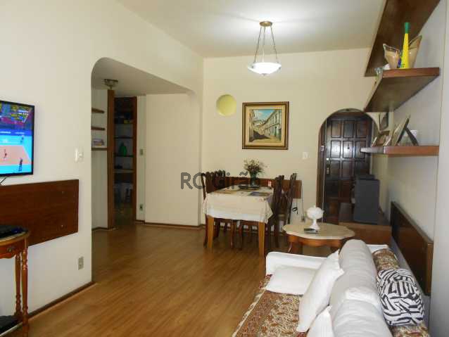 Conheça 3 do imóvel - Encontrei !!!! A partir de agora já posso pensar em me mudar. Apartamento com ótima localização, em Copacabana, edifício muito bem cuidado, portaria 24h, composto de 2 quartos com armários embutidos, 01 salão amplo em 02 ambientes (estar e jantar), 01 b - GIAP20192 - 4 3 - Encontrei !!!! A partir de agora já posso pensar em me mudar. Apartamento com ótima localização, em Copacabana, edifício muito bem cuidado, portaria 24h, composto de 2 quartos com armários embutidos, 01 salão amplo em 02 ambientes (estar e jantar), 01 b - GIAP20192 - 4