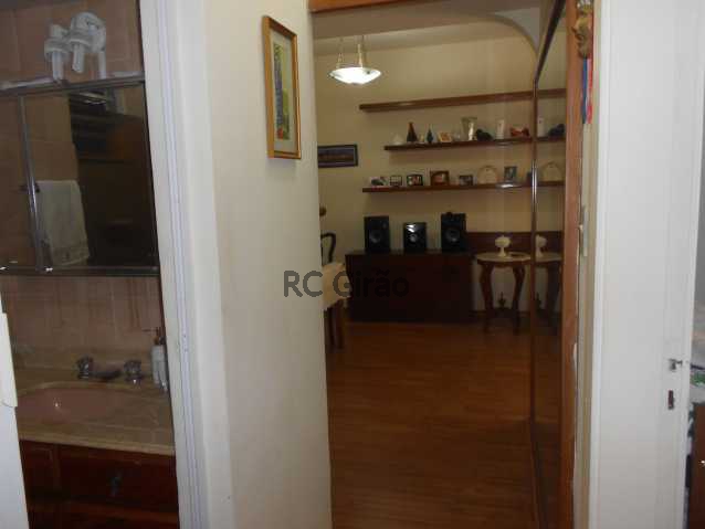 Conheça 9 do imóvel - Encontrei !!!! A partir de agora já posso pensar em me mudar. Apartamento com ótima localização, em Copacabana, edifício muito bem cuidado, portaria 24h, composto de 2 quartos com armários embutidos, 01 salão amplo em 02 ambientes (estar e jantar), 01 b - GIAP20192 - 10 9 - Encontrei !!!! A partir de agora já posso pensar em me mudar. Apartamento com ótima localização, em Copacabana, edifício muito bem cuidado, portaria 24h, composto de 2 quartos com armários embutidos, 01 salão amplo em 02 ambientes (estar e jantar), 01 b - GIAP20192 - 10