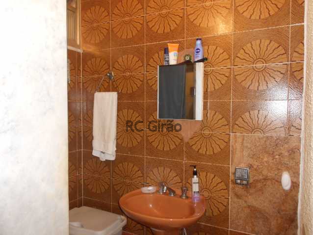 Conheça 14 do imóvel - Encontrei !!!! A partir de agora já posso pensar em me mudar. Apartamento com ótima localização, em Copacabana, edifício muito bem cuidado, portaria 24h, composto de 2 quartos com armários embutidos, 01 salão amplo em 02 ambientes (estar e jantar), 01 b - GIAP20192 - 15 14 - Encontrei !!!! A partir de agora já posso pensar em me mudar. Apartamento com ótima localização, em Copacabana, edifício muito bem cuidado, portaria 24h, composto de 2 quartos com armários embutidos, 01 salão amplo em 02 ambientes (estar e jantar), 01 b - GIAP20192 - 15