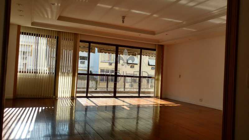 Conheça 02 do imóvel - Apartamento Rua Leopoldo Miguez,Copacabana,Rio de Janeiro,RJ Para Alugar,3 Quartos,260m² - LCO-LM3004 - 3 02 - Apartamento Rua Leopoldo Miguez,Copacabana,Rio de Janeiro,RJ Para Alugar,3 Quartos,260m² - LCO-LM3004 - 3