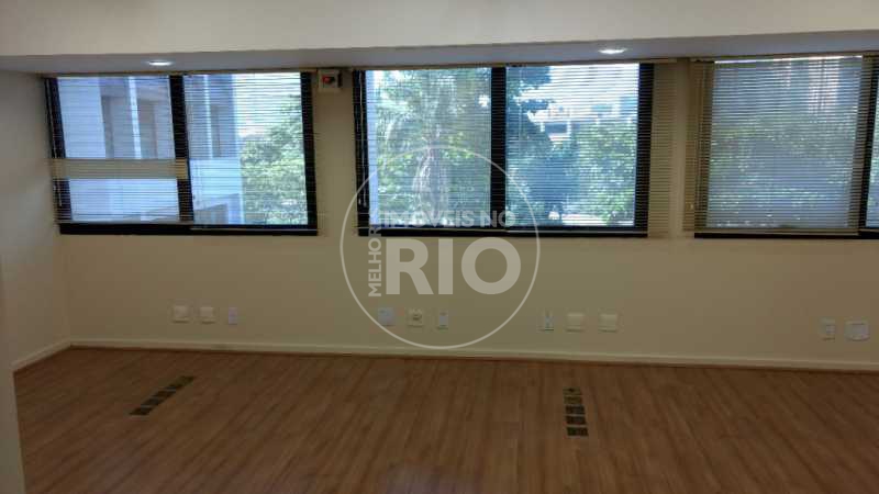 Conheça Melhores Imóveis no Rio do imóvel - Sala Comercial na Barra da Tijuca - SL0018 - 8 Melhores Imóveis no Rio - Sala Comercial na Barra da Tijuca - SL0018 - 8