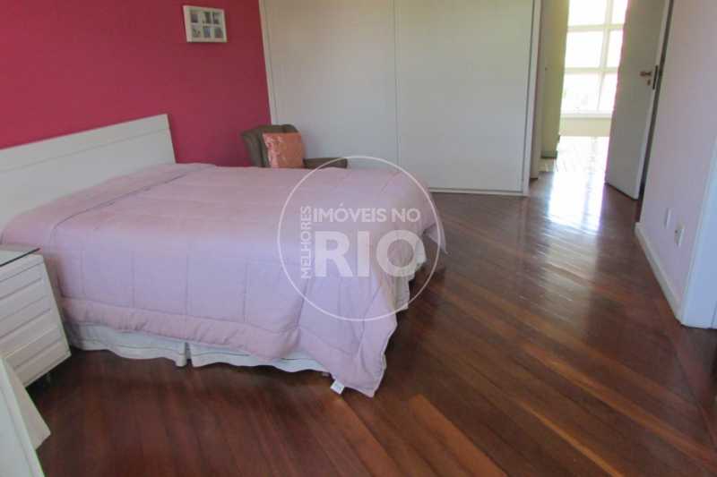 Conheça Imobiliária Casas na Barra do imóvel - Casa 4 quartos no Condomínio Jardim Barra da Tijuca - CB0562 - 16 Imobiliária Casas na Barra - Casa 4 quartos no Condomínio Jardim Barra da Tijuca - CB0562 - 16