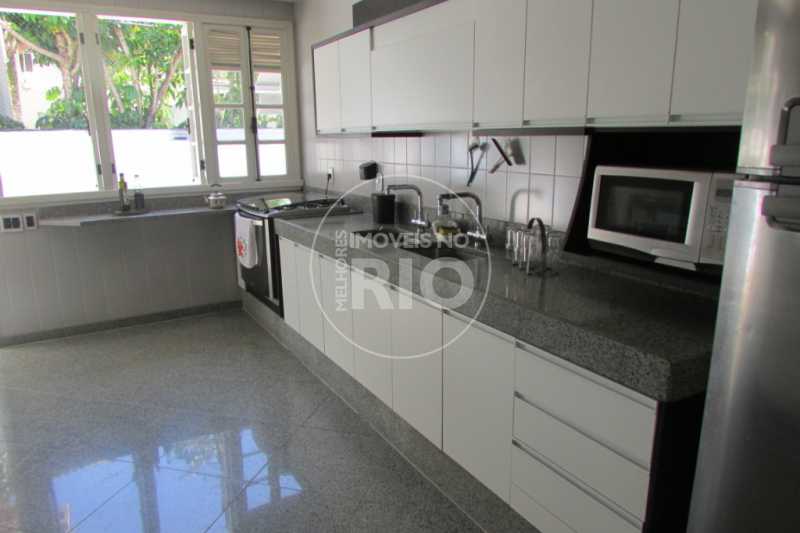 Conheça Imobiliária Casas na Barra do imóvel - Casa 4 quartos no Condomínio Jardim Barra da Tijuca - CB0562 - 22 Imobiliária Casas na Barra - Casa 4 quartos no Condomínio Jardim Barra da Tijuca - CB0562 - 22