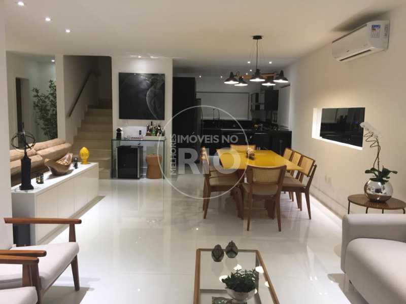 Conheça Melhores Imoveis no Rio do imóvel - CASA NO CONDOMÍNIO RIVIERA DEL SOL - CB0714 - 20 Melhores Imoveis no Rio - CASA NO CONDOMÍNIO RIVIERA DEL SOL - CB0714 - 20