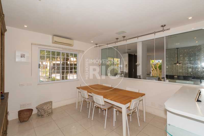 Conheça Melhores Imóveis no Rio do imóvel - Casa em Condomínio à venda Avenida das Américas,Barra da Tijuca, Rio de Janeiro - R$ 4.900.000 - CB0313 - 25 Melhores Imóveis no Rio - Casa em Condomínio à venda Avenida das Américas,Barra da Tijuca, Rio de Janeiro - R$ 4.900.000 - CB0313 - 25