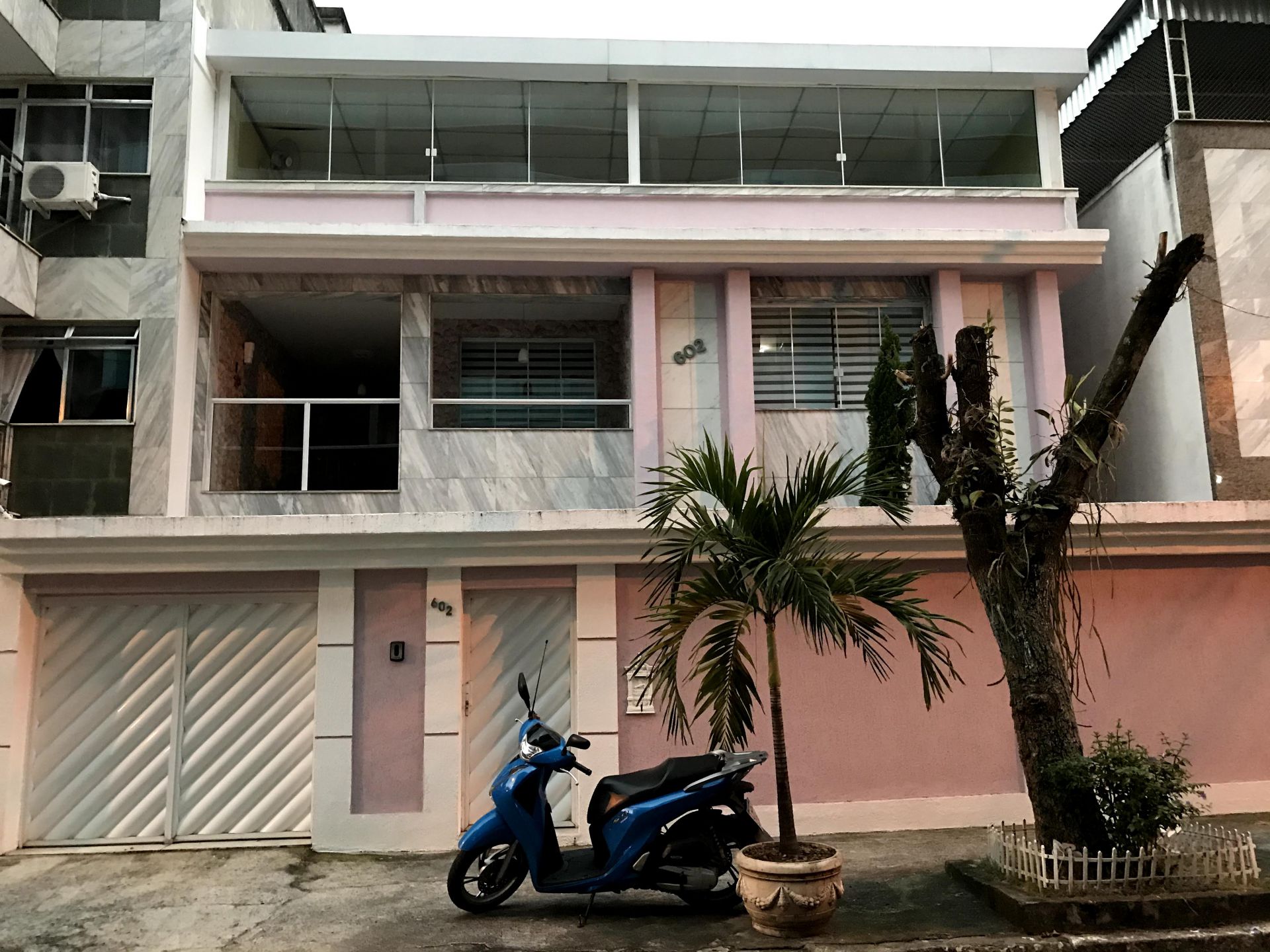 Conheça FOTO 1 do imóvel - Casa em Condomínio 4 quartos à venda Vila Valqueire, Rio de Janeiro - R$ 1.500.000 - RF257 - 1 FOTO 1 - Casa em Condomínio 4 quartos à venda Vila Valqueire, Rio de Janeiro - R$ 1.500.000 - RF257 - 1