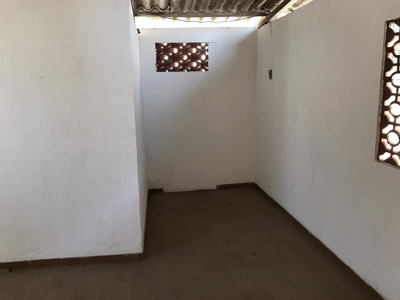 Conheça FOTO 13 do imóvel - Casa à venda Rua Quiririm,Vila Valqueire, Rio de Janeiro - R$ 320.000 - RF274 - 14 FOTO 13 - Casa à venda Rua Quiririm,Vila Valqueire, Rio de Janeiro - R$ 320.000 - RF274 - 14