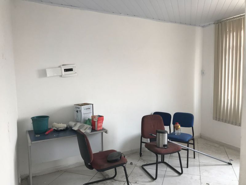 Conheça FOTO 9 do imóvel - Sala Comercial 30m² à venda Travessa Almerinda Freitas,Madureira, Rio de Janeiro - R$ 85.000 - RF503 - 10 FOTO 9 - Sala Comercial 30m² à venda Travessa Almerinda Freitas,Madureira, Rio de Janeiro - R$ 85.000 - RF503 - 10