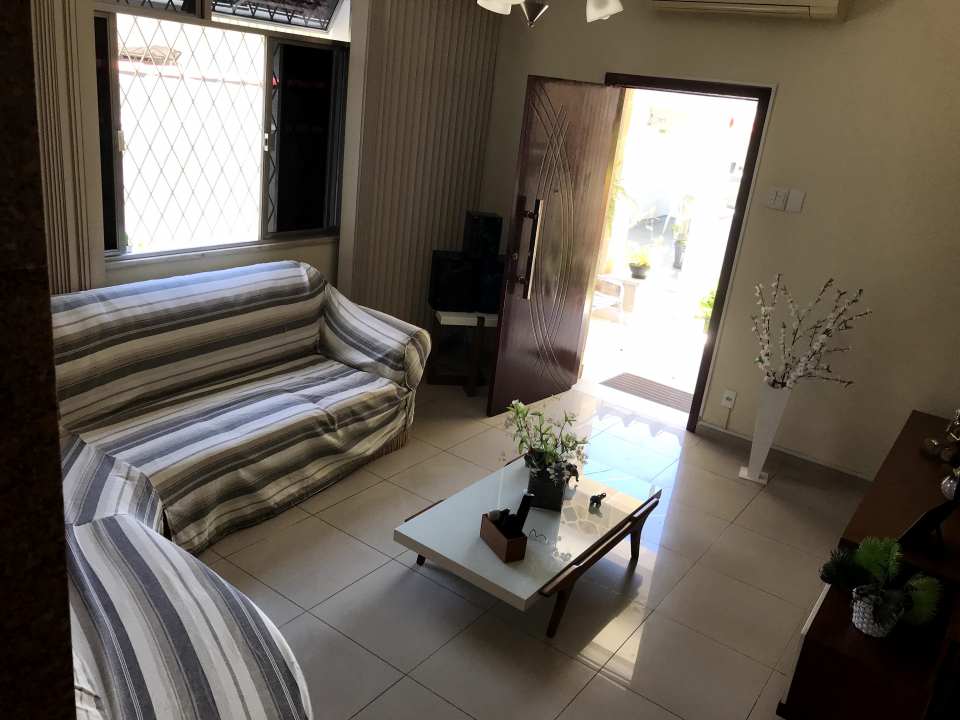 Conheça FOTO 9 do imóvel - Casa à venda Rua Jabitaca,Vila Valqueire, Rio de Janeiro - R$ 950.000 - RF207 - 10 FOTO 9 - Casa à venda Rua Jabitaca,Vila Valqueire, Rio de Janeiro - R$ 950.000 - RF207 - 10