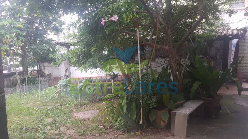 Conheça 25. do imóvel - Casa ideal para 2 famílias no Jardim Guanabara 4 quartos sendo 3 suítes, banheira de hidromassagem, quintal, churrasqueira, vaga de garagem. Rua Gaspar Magalhães. - ILCA40076 - 28 25. - Casa ideal para 2 famílias no Jardim Guanabara 4 quartos sendo 3 suítes, banheira de hidromassagem, quintal, churrasqueira, vaga de garagem. Rua Gaspar Magalhães. - ILCA40076 - 28