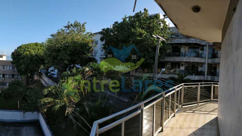 Conheça 22_Suite_varanda do imóvel - Jardim Guanabara sala com varanda, 3 quartos planejados sendo 1 suíte com hidromassagem com varanda com vista mar, cozinha ampla com armários. 2 vagas de garagem sendo 1 coberta. Rua Agostinho dos Santos. - ILAP30311 - 23 22_Suite_varanda - Jardim Guanabara sala com varanda, 3 quartos planejados sendo 1 suíte com hidromassagem com varanda com vista mar, cozinha ampla com armários. 2 vagas de garagem sendo 1 coberta. Rua Agostinho dos Santos. - ILAP30311 - 23