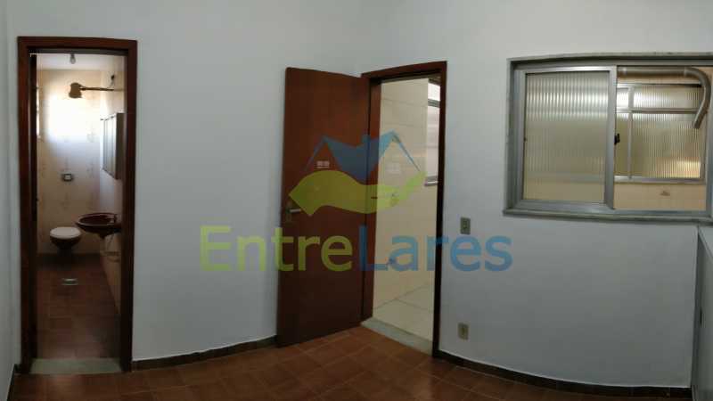 Conheça 27_QuartoFundos do imóvel - Jardim Guanabara sala com varanda, 3 quartos planejados sendo 1 suíte com hidromassagem com varanda com vista mar, cozinha ampla com armários. 2 vagas de garagem sendo 1 coberta. Rua Agostinho dos Santos. - ILAP30311 - 28 27_QuartoFundos - Jardim Guanabara sala com varanda, 3 quartos planejados sendo 1 suíte com hidromassagem com varanda com vista mar, cozinha ampla com armários. 2 vagas de garagem sendo 1 coberta. Rua Agostinho dos Santos. - ILAP30311 - 28