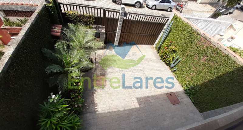 Conheça B14 do imóvel - Casa Triplex na Portuguesa 5 Quartos sendo 2 Suítes e 1 Suíte Master 2 Banheiros Piscina Área Gourmet com Churrasqueira Terraço 3 Vagas Rua Fernando de Azevedo - ILCA50046 - 16 B14 - Casa Triplex na Portuguesa 5 Quartos sendo 2 Suítes e 1 Suíte Master 2 Banheiros Piscina Área Gourmet com Churrasqueira Terraço 3 Vagas Rua Fernando de Azevedo - ILCA50046 - 16