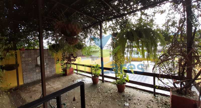 Conheça H3 do imóvel - Casa triplex no Jardim Carioca, 3 quartos sendo 1 suíte com closet, 4 vagas de garagem, edícula, terraço, quintal. - ILCA30142 - 24 H3 - Casa triplex no Jardim Carioca, 3 quartos sendo 1 suíte com closet, 4 vagas de garagem, edícula, terraço, quintal. - ILCA30142 - 24