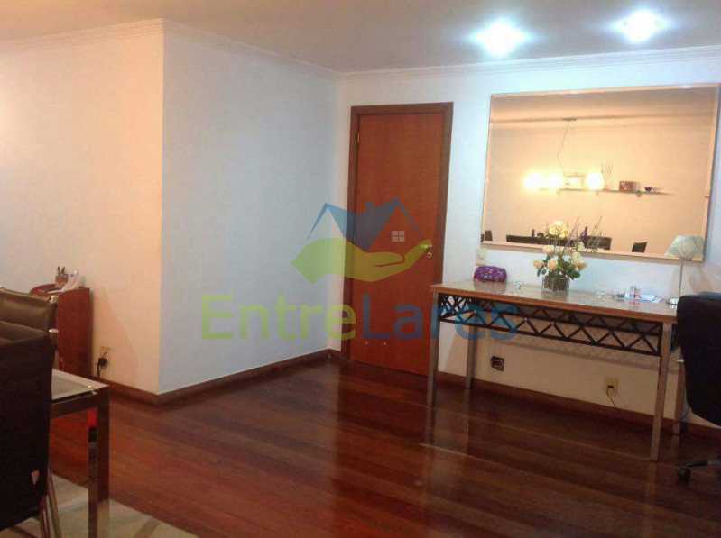 Conheça 11 do imóvel - Jardim Guanabara . 4 quartos sendo 2 suítes sendo 1 master com hidromassagem. 3 vagas na escritura. Rua Ipiru - ILAP40033 - 11 11 - Jardim Guanabara . 4 quartos sendo 2 suítes sendo 1 master com hidromassagem. 3 vagas na escritura. Rua Ipiru - ILAP40033 - 11