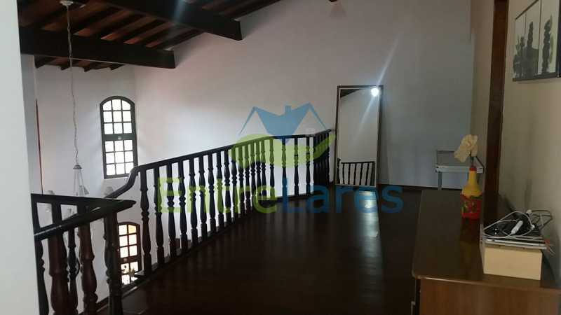 Conheça 13a do imóvel - Casa nas Pitangueiras - Estilo colonial - Vista Baía de Guanabara, 5 quartos, 2 vagas de garagem, sauna, piscina. Rua Pracinha José Varela - ILCA50031 - 16 13a - Casa nas Pitangueiras - Estilo colonial - Vista Baía de Guanabara, 5 quartos, 2 vagas de garagem, sauna, piscina. Rua Pracinha José Varela - ILCA50031 - 16