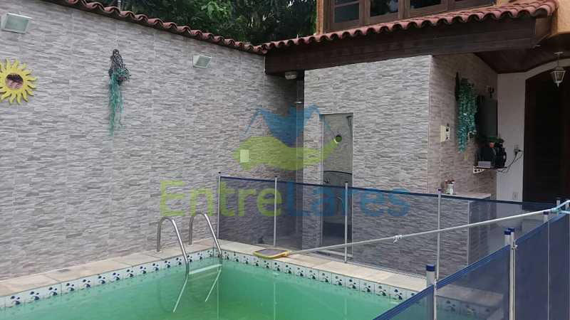Conheça 15 do imóvel - Casa nas Pitangueiras - Estilo colonial - Vista Baía de Guanabara, 5 quartos, 2 vagas de garagem, sauna, piscina. Rua Pracinha José Varela - ILCA50031 - 8 15 - Casa nas Pitangueiras - Estilo colonial - Vista Baía de Guanabara, 5 quartos, 2 vagas de garagem, sauna, piscina. Rua Pracinha José Varela - ILCA50031 - 8