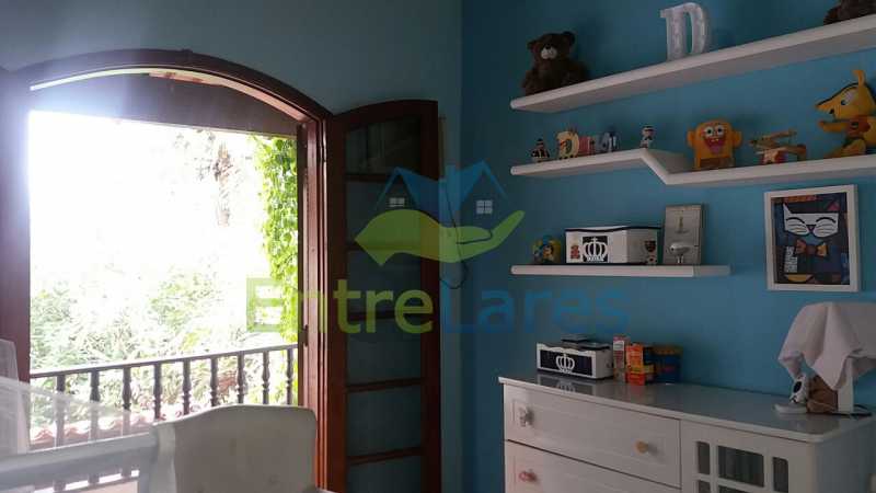 Conheça 39 do imóvel - Casa nas Pitangueiras - Estilo colonial - Vista Baía de Guanabara, 5 quartos, 2 vagas de garagem, sauna, piscina. Rua Pracinha José Varela - ILCA50031 - 23 39 - Casa nas Pitangueiras - Estilo colonial - Vista Baía de Guanabara, 5 quartos, 2 vagas de garagem, sauna, piscina. Rua Pracinha José Varela - ILCA50031 - 23