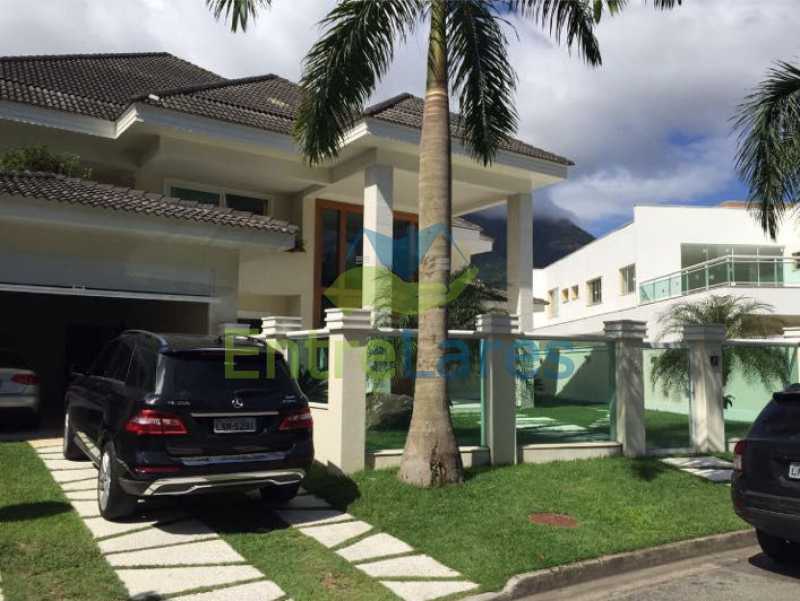 Conheça 105 do imóvel - Estrada da Barra da Tijuca - Condomínio Reserva Itanhangá. Mansão espetacular, Casa com 1.300 metros, 5 suítes com closet, 4 vagas de garagem, boate, piscina, sauna com hidromassagem, riacho. - ILCN50001 - 28 105 - Estrada da Barra da Tijuca - Condomínio Reserva Itanhangá. Mansão espetacular, Casa com 1.300 metros, 5 suítes com closet, 4 vagas de garagem, boate, piscina, sauna com hidromassagem, riacho. - ILCN50001 - 28
