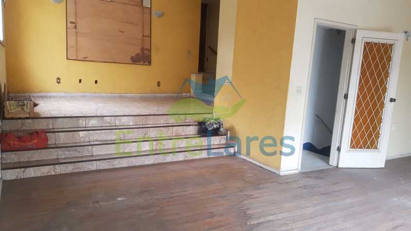 Conheça 7.1 do imóvel - Casa triplex no Jardim Guanabara 7 quartos sendo 1 suíte, varandão, copa cozinha planejada, piscina, terraço, 2 vagas de garagem. Aceita permuta. - ILCA70003 - 9 7.1 - Casa triplex no Jardim Guanabara 7 quartos sendo 1 suíte, varandão, copa cozinha planejada, piscina, terraço, 2 vagas de garagem. Aceita permuta. - ILCA70003 - 9