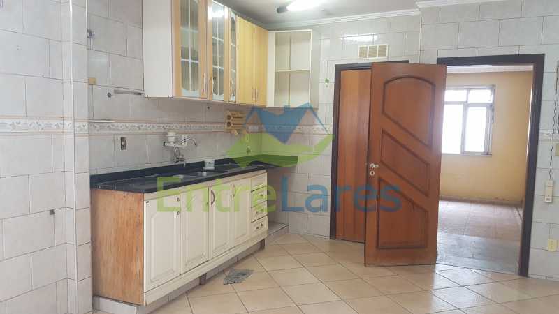 Conheça 13 do imóvel - Casa triplex no Jardim Guanabara 7 quartos sendo 1 suíte, varandão, copa cozinha planejada, piscina, terraço, 2 vagas de garagem. Aceita permuta. - ILCA70003 - 15 13 - Casa triplex no Jardim Guanabara 7 quartos sendo 1 suíte, varandão, copa cozinha planejada, piscina, terraço, 2 vagas de garagem. Aceita permuta. - ILCA70003 - 15