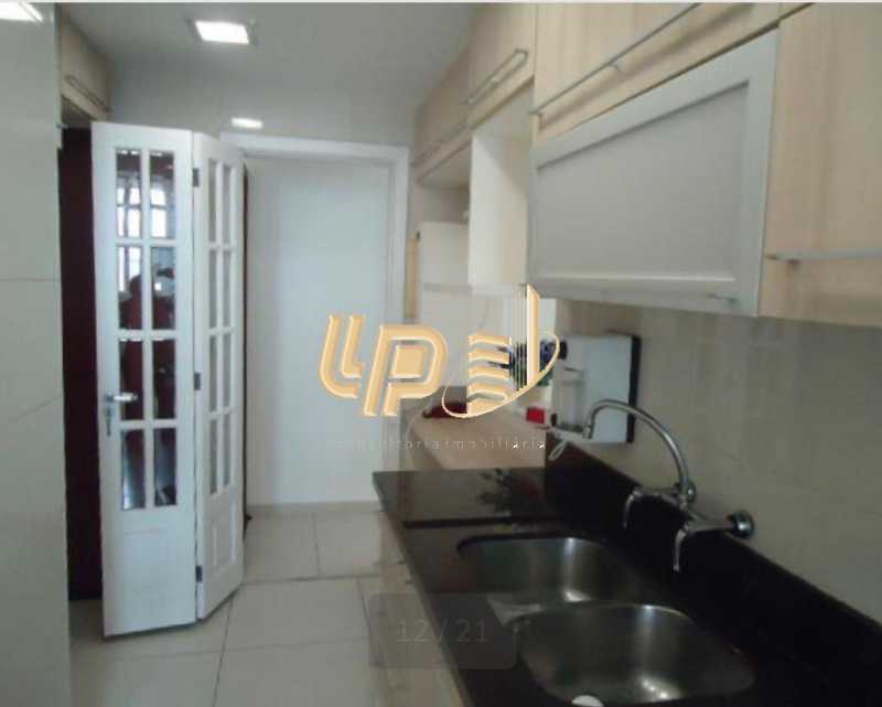 Conheça PHOTO-2019-10-11-10-01-54_10 do imóvel - Apartamento À Venda no Condomínio PARQUE DAS ROSAS - Barra da Tijuca - Rio de Janeiro - RJ - LPAP20793 - 12 PHOTO-2019-10-11-10-01-54_10 - Apartamento À Venda no Condomínio PARQUE DAS ROSAS - Barra da Tijuca - Rio de Janeiro - RJ - LPAP20793 - 12