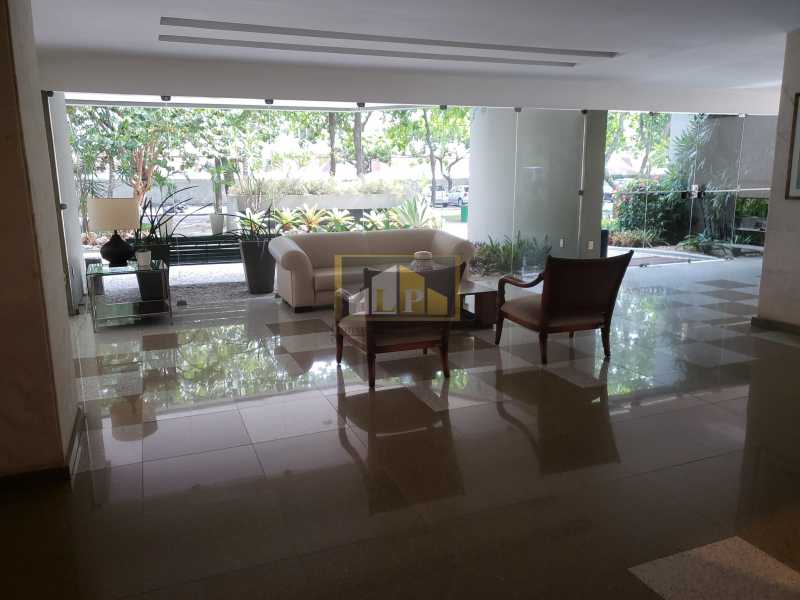 Conheça RECEPCAO EDIF BERNINI do imóvel - Apartamento Para Alugar no Condomínio NOVA IPANEMA - Barra da Tijuca - Rio de Janeiro - RJ - LPAP30351 - 6 RECEPCAO EDIF BERNINI - Apartamento Para Alugar no Condomínio NOVA IPANEMA - Barra da Tijuca - Rio de Janeiro - RJ - LPAP30351 - 6
