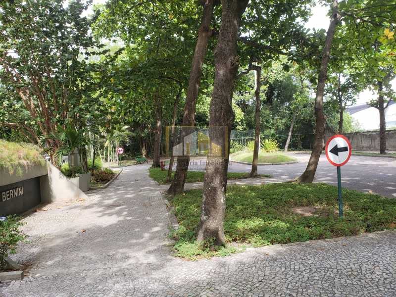Conheça RUA DO EDIFICIO BERNINI do imóvel - Apartamento Para Alugar no Condomínio NOVA IPANEMA - Barra da Tijuca - Rio de Janeiro - RJ - LPAP30351 - 26 RUA DO EDIFICIO BERNINI - Apartamento Para Alugar no Condomínio NOVA IPANEMA - Barra da Tijuca - Rio de Janeiro - RJ - LPAP30351 - 26