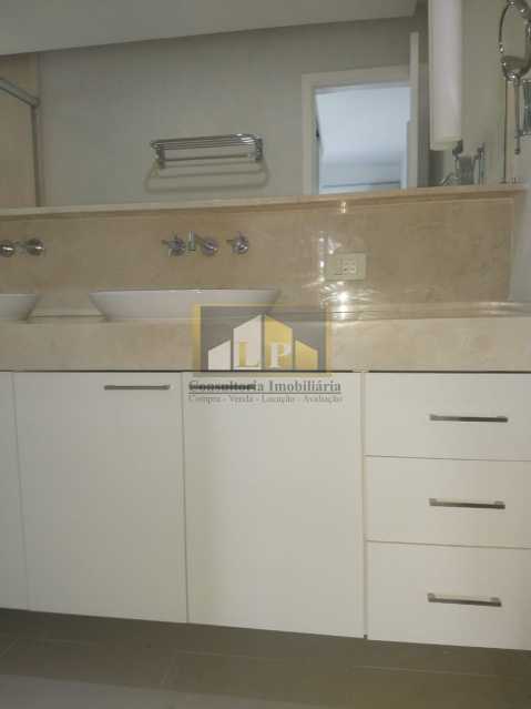 Conheça WhatsApp Image 2019-04-05 at 1 do imóvel - Apartamento Para Alugar no Condomínio NOVA IPANEMA - Barra da Tijuca - Rio de Janeiro - RJ - LPAP30351 - 12 WhatsApp Image 2019-04-05 at 1 - Apartamento Para Alugar no Condomínio NOVA IPANEMA - Barra da Tijuca - Rio de Janeiro - RJ - LPAP30351 - 12