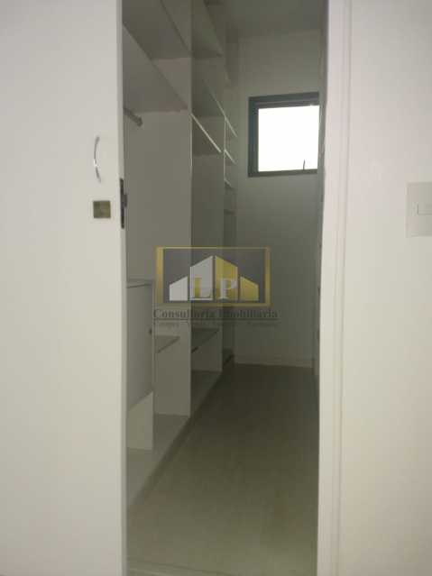 Conheça WhatsApp Image 2019-04-05 at 1 do imóvel - Apartamento Para Alugar no Condomínio NOVA IPANEMA - Barra da Tijuca - Rio de Janeiro - RJ - LPAP30351 - 22 WhatsApp Image 2019-04-05 at 1 - Apartamento Para Alugar no Condomínio NOVA IPANEMA - Barra da Tijuca - Rio de Janeiro - RJ - LPAP30351 - 22