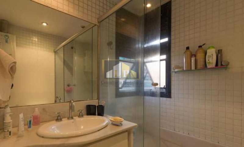 Conheça PHOTO-2019-05-14-11-22-14 do imóvel - Apartamento Para Alugar no Condomínio ALFA BARRA - Barra da Tijuca - Rio de Janeiro - RJ - LPAP40126 - 18 PHOTO-2019-05-14-11-22-14 - Apartamento Para Alugar no Condomínio ALFA BARRA - Barra da Tijuca - Rio de Janeiro - RJ - LPAP40126 - 18