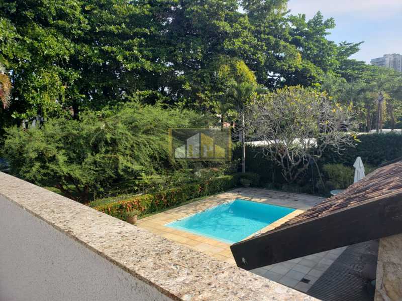 Conheça PHOTO-2019-06-05-16-30-42 do imóvel - Casa em Condominio Condomínio SANTA HELENA, Avenida Prefeito Dulcídio Cardoso,Barra da Tijuca,Rio de Janeiro,RJ À Venda,10 Quartos,700m² - LPCN100001 - 11 PHOTO-2019-06-05-16-30-42 - Casa em Condominio Condomínio SANTA HELENA, Avenida Prefeito Dulcídio Cardoso,Barra da Tijuca,Rio de Janeiro,RJ À Venda,10 Quartos,700m² - LPCN100001 - 11