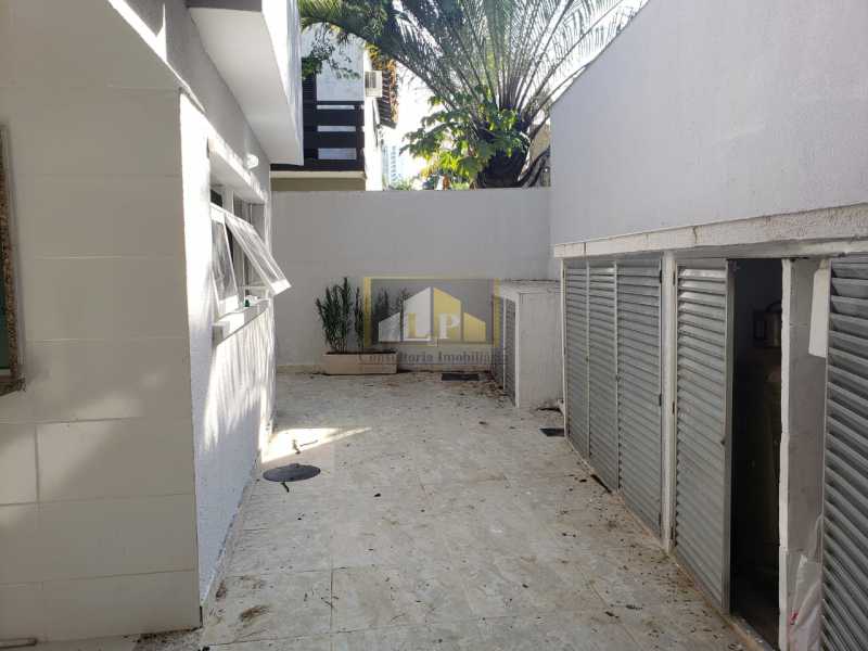 Conheça PHOTO-2019-06-05-16-30-42_1 do imóvel - Casa em Condominio Condomínio SANTA HELENA, Avenida Prefeito Dulcídio Cardoso,Barra da Tijuca,Rio de Janeiro,RJ À Venda,10 Quartos,700m² - LPCN100001 - 12 PHOTO-2019-06-05-16-30-42_1 - Casa em Condominio Condomínio SANTA HELENA, Avenida Prefeito Dulcídio Cardoso,Barra da Tijuca,Rio de Janeiro,RJ À Venda,10 Quartos,700m² - LPCN100001 - 12
