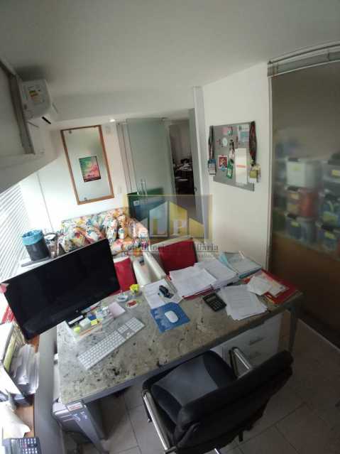 Conheça PHOTO-2019-07-05-16-42-22 do imóvel - Sala Comercial Condomínio The Best , Avenida das Américas,Barra da Tijuca, Rio de Janeiro, RJ Para Venda e Aluguel, 90m² - LPSL00081 - 13 PHOTO-2019-07-05-16-42-22 - Sala Comercial Condomínio The Best , Avenida das Américas,Barra da Tijuca, Rio de Janeiro, RJ Para Venda e Aluguel, 90m² - LPSL00081 - 13