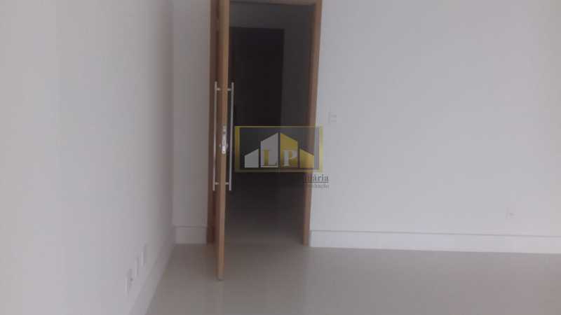 Conheça IMG-20190716-WA0026 do imóvel - Apartamento Condomínio JARDIM OCEANICO, Barra da Tijuca,Rio de Janeiro,RJ À Venda,3 Quartos,185m² - LPAP30363 - 10 IMG-20190716-WA0026 - Apartamento Condomínio JARDIM OCEANICO, Barra da Tijuca,Rio de Janeiro,RJ À Venda,3 Quartos,185m² - LPAP30363 - 10