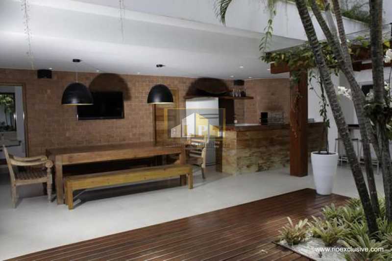 Conheça 3d20f1fd-09f7-4912-9c25-8e3565 do imóvel - Casa em Condominio Condomínio Mansões , Rua Embaixador Bolitreau Fragoso,Barra da Tijuca,Rio de Janeiro,RJ Para Venda e Aluguel,5 Quartos,600m² - LPCN50027 - 9 3d20f1fd-09f7-4912-9c25-8e3565 - Casa em Condominio Condomínio Mansões , Rua Embaixador Bolitreau Fragoso,Barra da Tijuca,Rio de Janeiro,RJ Para Venda e Aluguel,5 Quartos,600m² - LPCN50027 - 9