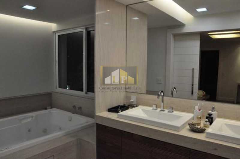 Conheça d1e51f55-40bf-4355-af52-8b7c99 do imóvel - Casa em Condominio Condomínio Mansões , Rua Embaixador Bolitreau Fragoso,Barra da Tijuca,Rio de Janeiro,RJ Para Venda e Aluguel,5 Quartos,600m² - LPCN50027 - 19 d1e51f55-40bf-4355-af52-8b7c99 - Casa em Condominio Condomínio Mansões , Rua Embaixador Bolitreau Fragoso,Barra da Tijuca,Rio de Janeiro,RJ Para Venda e Aluguel,5 Quartos,600m² - LPCN50027 - 19