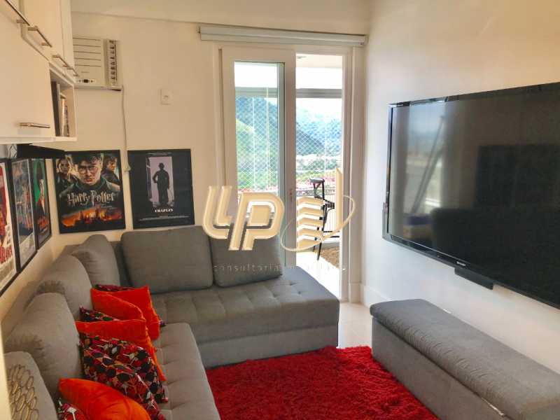 Conheça PHOTO-2019-10-10-11-19-38 do imóvel - Cobertura Condomínio ABM, Rua Jornalista Henrique Cordeiro,Barra da Tijuca, Rio de Janeiro, RJ À Venda, 4 Quartos, 200m² - LPCO40032 - 7 PHOTO-2019-10-10-11-19-38 - Cobertura Condomínio ABM, Rua Jornalista Henrique Cordeiro,Barra da Tijuca, Rio de Janeiro, RJ À Venda, 4 Quartos, 200m² - LPCO40032 - 7