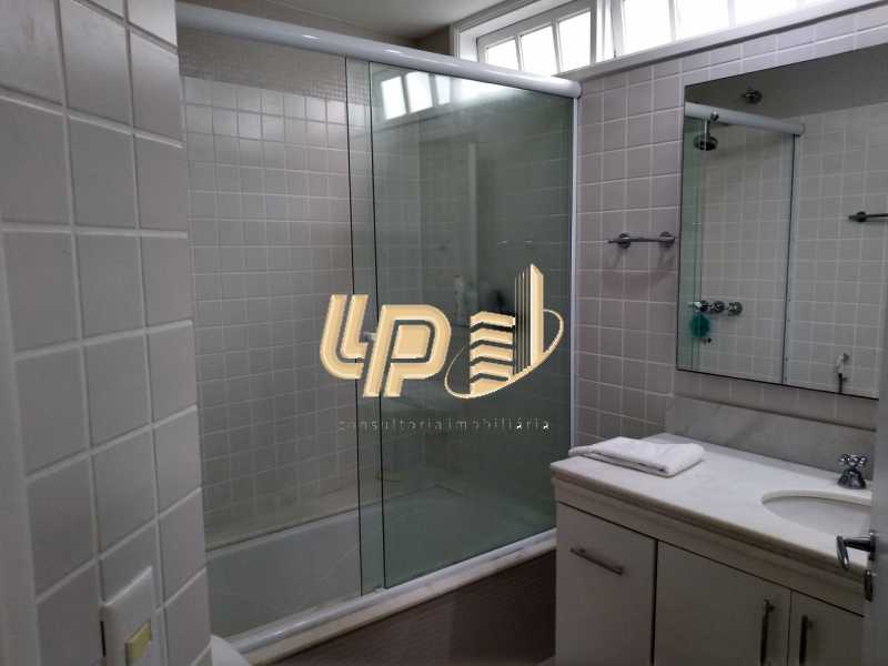 Conheça Banheiro suíte 2 do imóvel - Casa em Condominio À Venda - Itanhangá - Rio de Janeiro - RJ - LPCN40039 - 12 Banheiro suíte 2 - Casa em Condominio À Venda - Itanhangá - Rio de Janeiro - RJ - LPCN40039 - 12