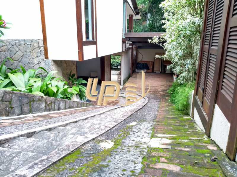 Conheça Garagem do imóvel - Casa em Condominio À Venda - Itanhangá - Rio de Janeiro - RJ - LPCN40039 - 30 Garagem - Casa em Condominio À Venda - Itanhangá - Rio de Janeiro - RJ - LPCN40039 - 30