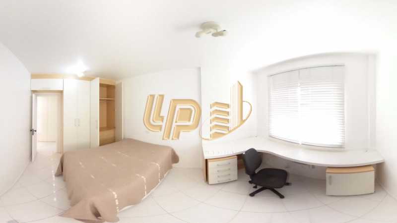 Conheça PHOTO-2020-02-27-12-03-45_1 do imóvel - Apartamento Condomínio BLUE COAST, Barra da Tijuca, Rio de Janeiro, RJ Para Venda e Aluguel, 2 Quartos, 65m² - LPAP20947 - 10 PHOTO-2020-02-27-12-03-45_1 - Apartamento Condomínio BLUE COAST, Barra da Tijuca, Rio de Janeiro, RJ Para Venda e Aluguel, 2 Quartos, 65m² - LPAP20947 - 10