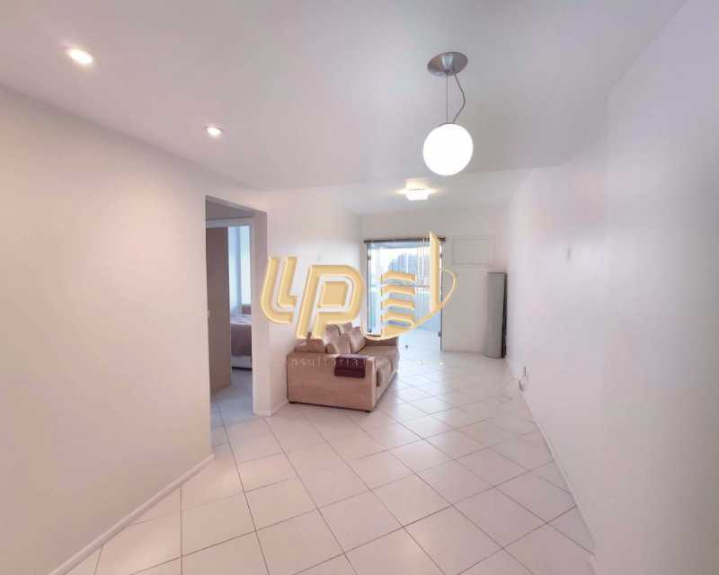 Conheça PHOTO-2020-02-27-12-03-49_1 do imóvel - Apartamento Condomínio BLUE COAST, Barra da Tijuca, Rio de Janeiro, RJ Para Venda e Aluguel, 2 Quartos, 65m² - LPAP20947 - 6 PHOTO-2020-02-27-12-03-49_1 - Apartamento Condomínio BLUE COAST, Barra da Tijuca, Rio de Janeiro, RJ Para Venda e Aluguel, 2 Quartos, 65m² - LPAP20947 - 6