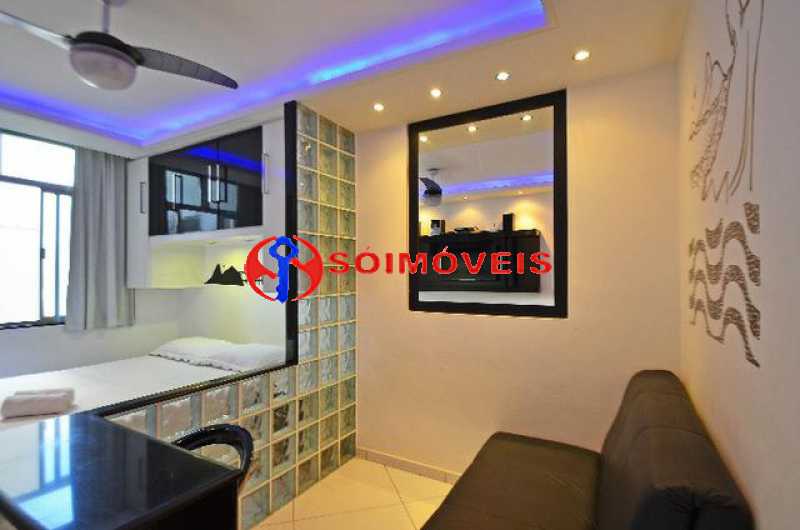 Conheça 6 do imóvel - LINDO CONJUGADO EM COPACABANA COM 24 M² E TODO MOBILIADO, FICANDO A 100 METROS DA PRAIA. OPORTUNIDADE! - LBKI00226 - 7 6 - LINDO CONJUGADO EM COPACABANA COM 24 M² E TODO MOBILIADO, FICANDO A 100 METROS DA PRAIA. OPORTUNIDADE! - LBKI00226 - 7