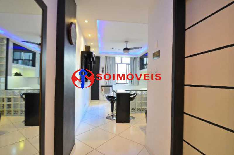 Conheça 9 do imóvel - LINDO CONJUGADO EM COPACABANA COM 24 M² E TODO MOBILIADO, FICANDO A 100 METROS DA PRAIA. OPORTUNIDADE! - LBKI00226 - 10 9 - LINDO CONJUGADO EM COPACABANA COM 24 M² E TODO MOBILIADO, FICANDO A 100 METROS DA PRAIA. OPORTUNIDADE! - LBKI00226 - 10