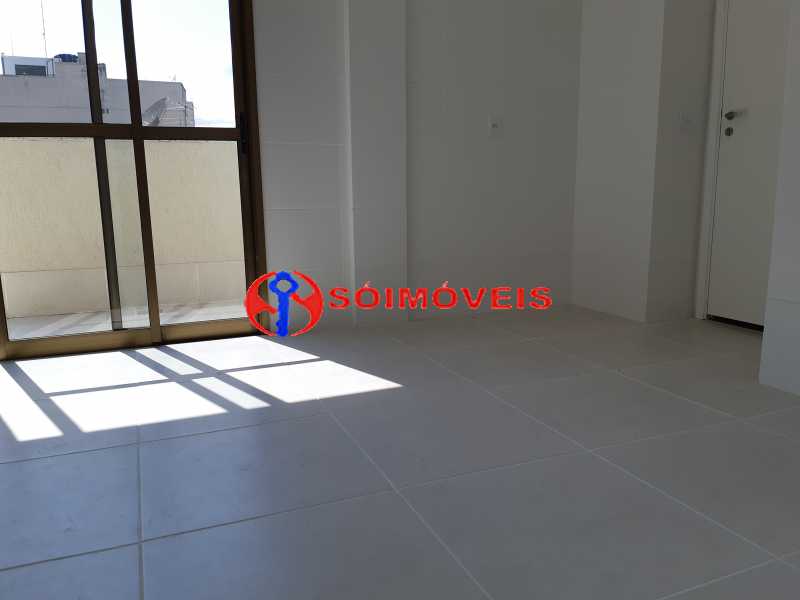 Conheça 20180913_101841 do imóvel - Cobertura Linear em Botafogo, prédio novo, 3 suítes, varandão em U, churrasqueira e piscina, vista verde e Cristo, 232m², 2 vagas na escritura. Total infra. - LBCO30306 - 10 20180913_101841 - Cobertura Linear em Botafogo, prédio novo, 3 suítes, varandão em U, churrasqueira e piscina, vista verde e Cristo, 232m², 2 vagas na escritura. Total infra. - LBCO30306 - 10