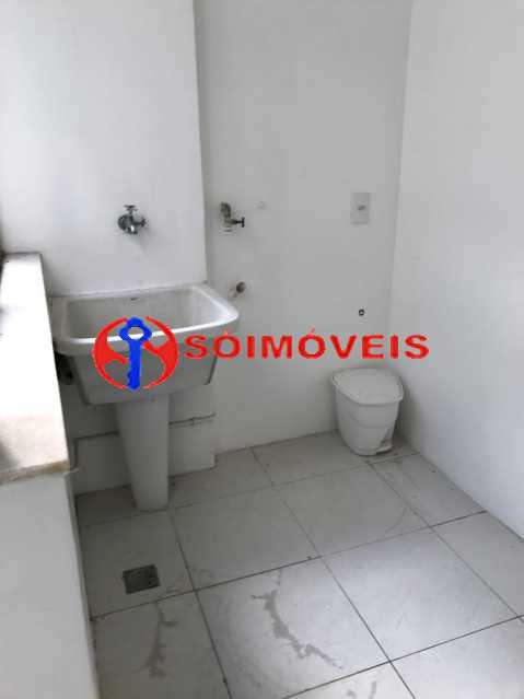 Conheça WhatsApp Image 2019-08-26 at 1 do imóvel - Cobertura 4 quartos à venda Rio de Janeiro,RJ - R$ 2.500.000 - LBCO40255 - 17 WhatsApp Image 2019-08-26 at 1 - Cobertura 4 quartos à venda Rio de Janeiro,RJ - R$ 2.500.000 - LBCO40255 - 17